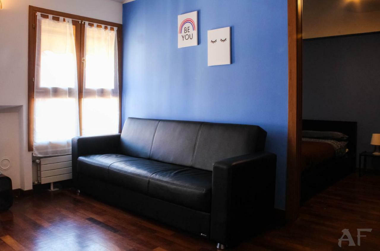 Corso San Gottardo - Darsena Flat Daire Milano Dış mekan fotoğraf